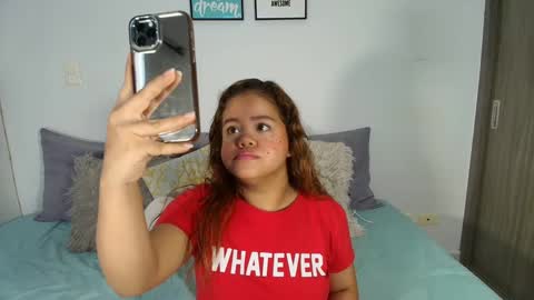 Sophie online show from 09-15-25, 03:56