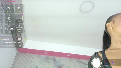 Tania  online show from 11-11-25, 02:55