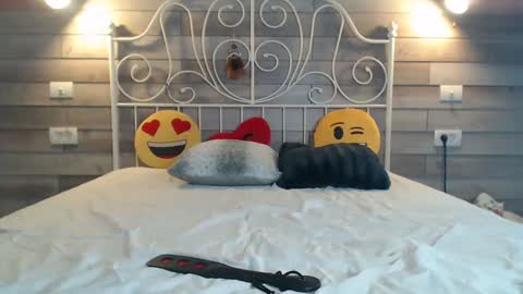 Your little flower  online show from 03-17-26, 08:06