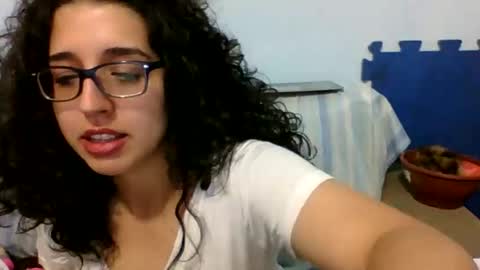 Snapshot of littlehotbr chatting on 11-12-25, 02:45 littlehotbr online show from 11-12-25, 02:45