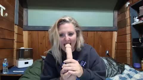 lisanixs online show from 03-17-26, 08:23