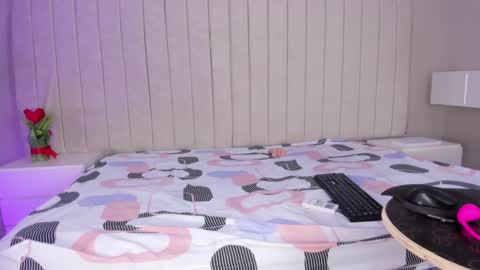 im olivia IG littleolivia01 online show from 01-23-25, 06:56