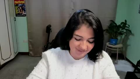 Mia  Wednesday to Sunday 730 am to 1030 am Colombian Hour D online show from 09-20-25, 02:01