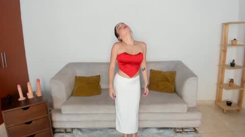 - Eileen - Izzy - Stiven online show from 01-26-25, 08:45