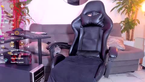 LITTLE SEXY RUBY online show from 01-09-25, 06:59