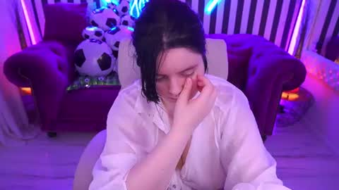 Snapshot of littleshyy chatting on 07-07-26, 12:31 Masha online show from 07-07-26, 12:31