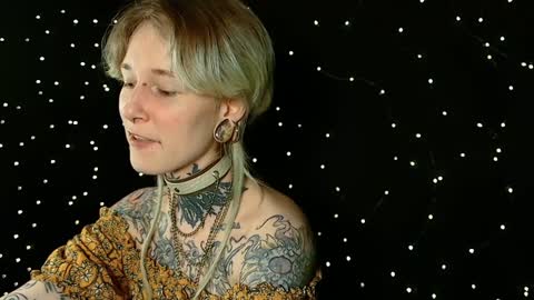 Niki  free tg channel with some photos gifs and info about streams  online show from 12-19-24, 08:44