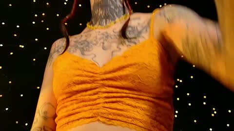 Niki  free tg channel with some photos gifs and info about streams  online show from 12-29-24, 03:03