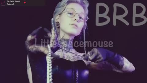 Niki  free tg channel with some photos gifs and info about streams  online show from 04-17-26, 11:46