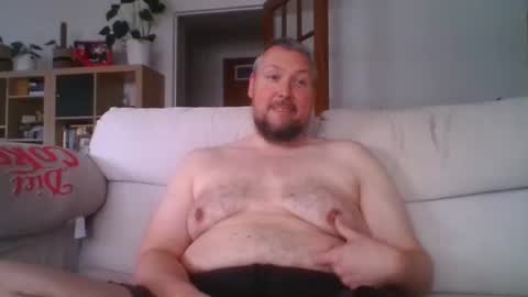 Snapshot of littlesubbear chatting on 06-06-26, 04:12 littlesubbear online show from 06-06-26, 04:12