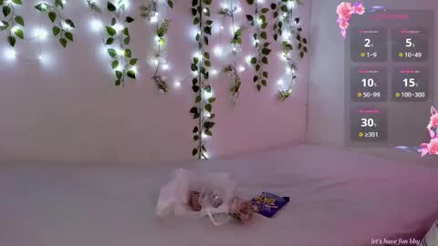 Moon online show from 09-28-25, 12:16