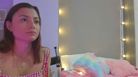 Snapshot of littletammy4u chatting on 04-15-26, 11:39 Tammy online show from 04-15-26, 11:39
