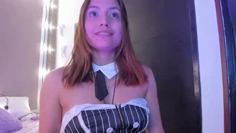 Snapshot of littletammy4u chatting on 04-19-26, 06:10 Tammy online show from 04-19-26, 06:10