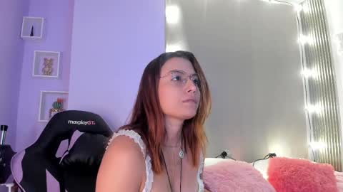 Snapshot of littletammy4u chatting on 05-01-26, 11:37 Tammy online show from 05-01-26, 11:37