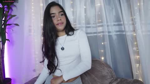 Snapshot of littletammy_ chatting on 09-30-25, 12:32 littletammy_ online show from 09-30-25, 12:32