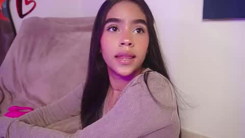 littletammy_ online show from 11-14-25, 02:49