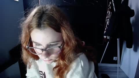Snapshot of littleviki_ chatting on 12-21-24, 11:22 Viki online show from 12-21-24, 11:22