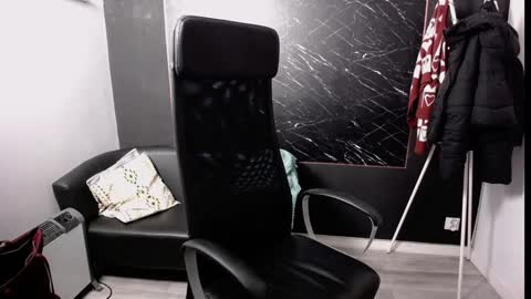 Snapshot of littleviki_ chatting on 01-27-25, 06:09 Viki online show from 01-27-25, 06:09