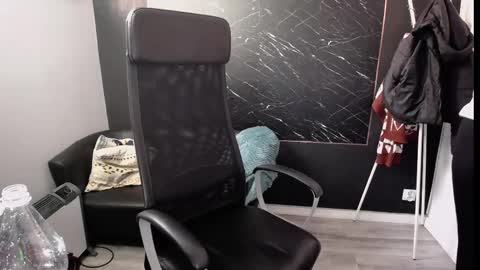 Snapshot of littleviki_ chatting on 02-18-25, 09:21 Viki online show from 02-18-25, 09:21