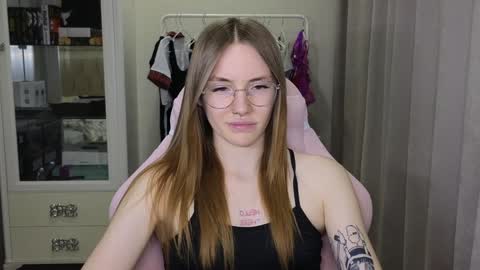 Eliana online show from 01-26-25, 01:15