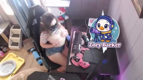 Snapshot of littlezoey2007 chatting on 09-19-25, 06:59 littlezoey2007 online show from 09-19-25, 06:59