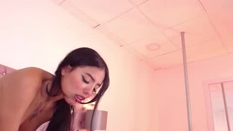 Nicky online show from 10-05-25, 04:16