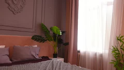 Snapshot of liv_fay chatting on 05-15-26, 01:18 Liv 3 online show from 05-15-26, 01:18