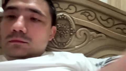 live_8 online show from 04-25-26, 03:42