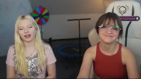 Snapshot of livehub054 chatting on 06-23-26, 02:15 Sheryl online show from 06-23-26, 02:15