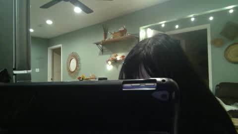 Liv Mirage online show from 10-16-25, 02:45