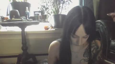 Liv Mirage online show from 05-21-26, 08:27
