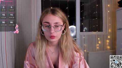 My name is Livy Nice to meet you  Thumbs up please its important online show from 01-18-25, 06:32