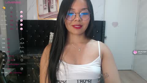 Liz online show from 01-04-25, 03:07