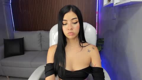 LIZ online show from 04-11-26, 07:45