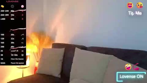 liz online show from 03-03-25, 03:09