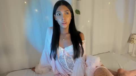 Liz Grant online show from 11-21-25, 11:03