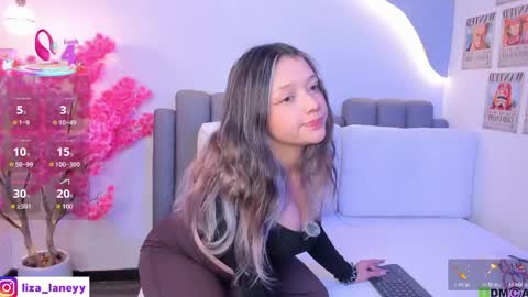 Snapshot of liza_bennet chatting on 05-30-26, 01:52 Liza online show from 05-30-26, 01:52