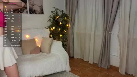 Snapshot of liza_mur chatting on 11-27-25, 06:10 your love online show from 11-27-25, 06:10