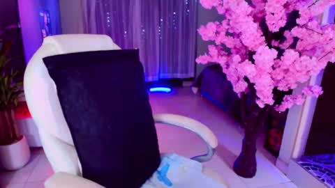 Snapshot of lizagothdoll chatting on 10-07-25, 11:13 Liza Goth online show from 10-07-25, 11:13