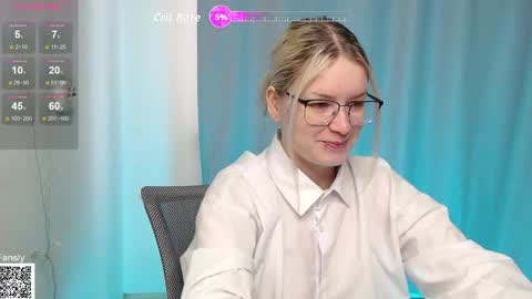 Snapshot of lizaloo666 chatting on 10-06-25, 11:18 Liza online show from 10-06-25, 11:18