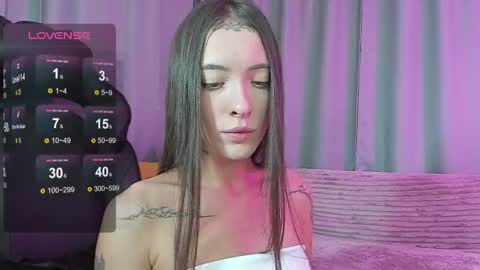 LizaLure online show from 10-06-25, 10:40