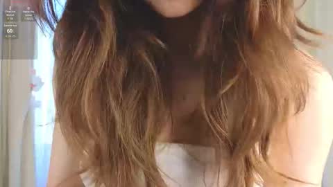 Snapshot of lizbethbiers chatting on 09-14-25, 03:05 Hello there im Amelia Im new here Lets have fun online show from 09-14-25, 03:05