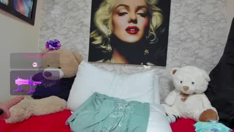 Mariana online show from 03-12-25, 07:38