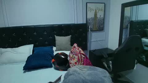 Lizz  online show from 02-05-25, 11:44