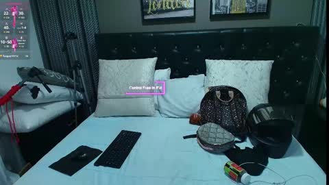 Lizz  online show from 09-26-25, 11:25