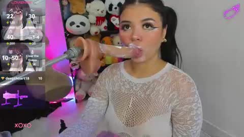 Snapshot of lizz_tender chatting on 07-11-26, 12:46 Lizz online show from 07-11-26, 12:46