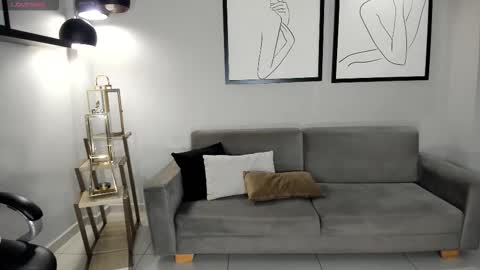 Lizzi  online show from 01-10-26, 08:43