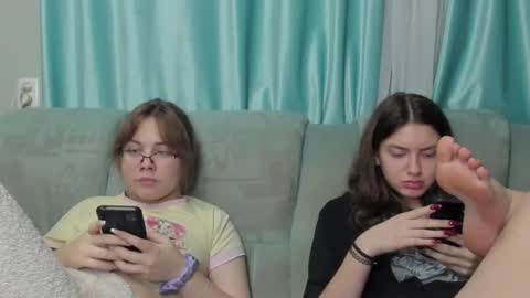 Snapshot of lizzi_muur chatting on 12-10-24, 08:05 lizzi_muur online show from 12-10-24, 08:05