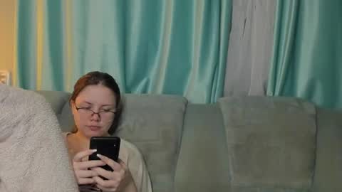 Snapshot of lizzi_muur chatting on 12-19-24, 03:19 lizzi_muur online show from 12-19-24, 03:19