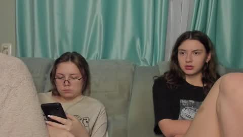 Snapshot of lizzi_muur chatting on 12-25-24, 07:56 lizzi_muur online show from 12-25-24, 07:56